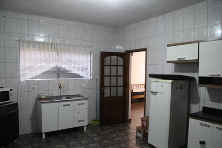 Casa à venda com 260m², 2 quartos e 3 vagasCozinha 
