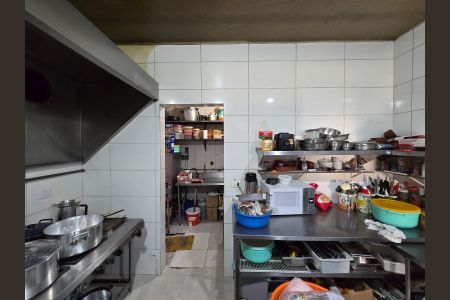Casa à venda com 260m², 2 quartos e 3 vagasCozinha 