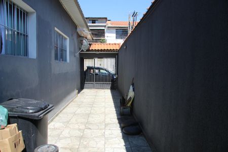 Casa à venda com 260m², 2 quartos e 3 vagasCorredor 