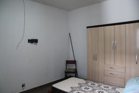 Casa à venda com 260m², 2 quartos e 3 vagasSuíte 