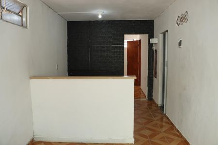Casa para alugar com 2 quartos, 45m² em Jardim do Colegio, Embu das Artes