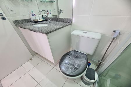 Apartamento à venda com 48m², 2 quartos e 1 vaga Apartamento à venda com 48m², 2 quartos e 1 vagaBanheiro