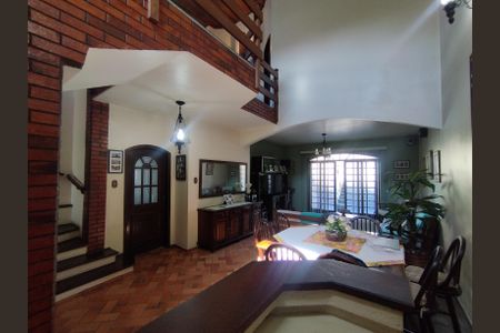 Casa à venda com 350m², 3 quartos e 6 vagasSala 