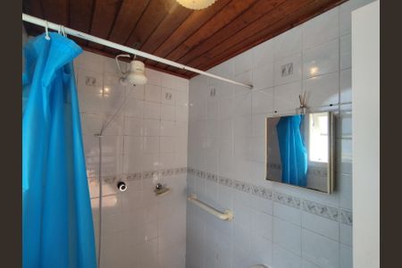 Casa à venda com 350m², 3 quartos e 6 vagasBanheiro - torneira