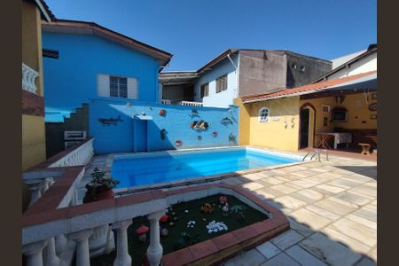 Casa à venda com 350m², 3 quartos e 6 vagasQuintal 