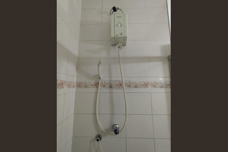 Casa à venda com 350m², 3 quartos e 6 vagasBanheiro - torneira