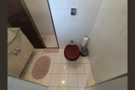 Casa à venda com 350m², 3 quartos e 6 vagasBanheiro - torneira