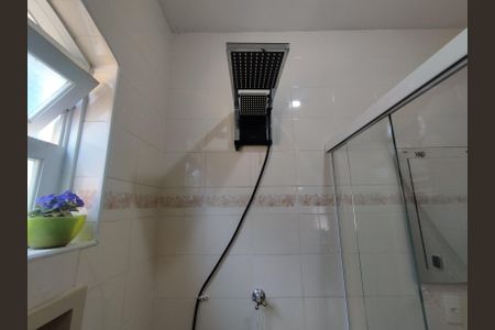 Casa à venda com 350m², 3 quartos e 6 vagasBanheiro - torneira