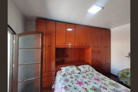 Casa à venda com 350m², 3 quartos e 6 vagasSuíte 2