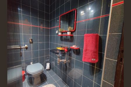 Casa à venda com 350m², 3 quartos e 6 vagasLavabo 