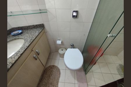Casa à venda com 350m², 3 quartos e 6 vagasBanheiro - torneira