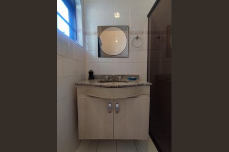 Casa à venda com 350m², 3 quartos e 6 vagasBanheiro - torneira