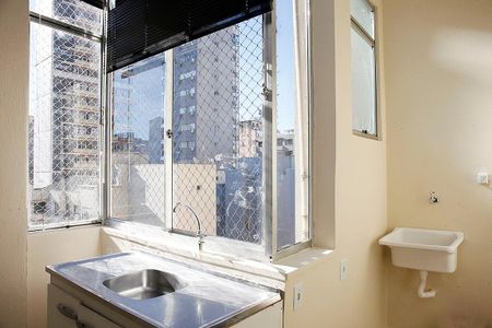 Apartamento à venda com 74m², 2 quartos e sem vagaCozinha + Área de Serviço