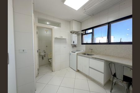 Apartamento para alugar com 315m², 5 quartos e 3 vagasÁrea de Serviço