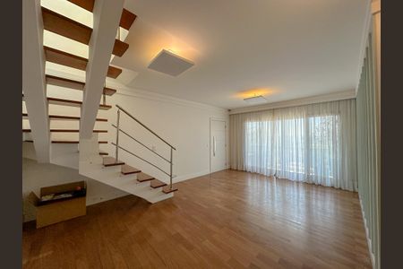 Apartamento para alugar com 315m², 5 quartos e 3 vagasSala