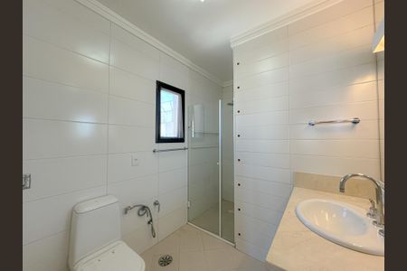 Apartamento para alugar com 315m², 5 quartos e 3 vagasBanheiro Suíte 