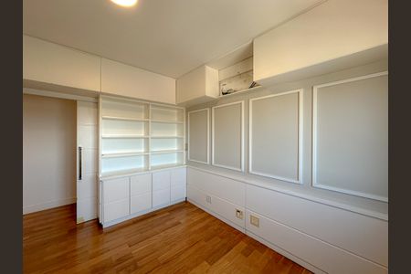 Apartamento para alugar com 315m², 5 quartos e 3 vagasEscritório
