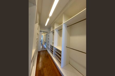 Apartamento para alugar com 315m², 5 quartos e 3 vagasCloset Suíte