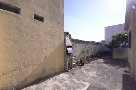 Casa à venda com 358m², 4 quartos e 5 vagas Casa à venda com 358m², 4 quartos e 5 vagasQuintal/ Edícula (1quarto,1banheiro,1cozinha)