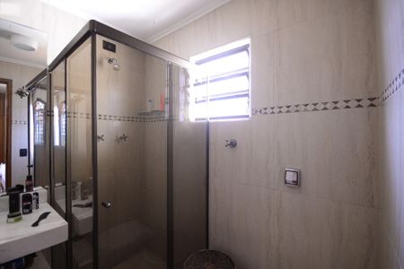 Casa à venda com 358m², 4 quartos e 5 vagas Casa à venda com 358m², 4 quartos e 5 vagasBanheiro - Quarto 3