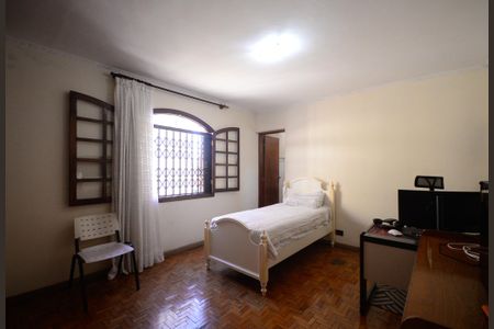 Casa à venda com 358m², 4 quartos e 5 vagas Casa à venda com 358m², 4 quartos e 5 vagasQuarto 3 - Suite