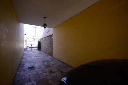 Casa à venda com 358m², 4 quartos e 5 vagas Casa à venda com 358m², 4 quartos e 5 vagasGaragem/Entrada