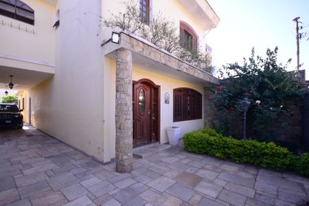 Casa à venda com 358m², 4 quartos e 5 vagas Casa à venda com 358m², 4 quartos e 5 vagasGaragem/Entrada