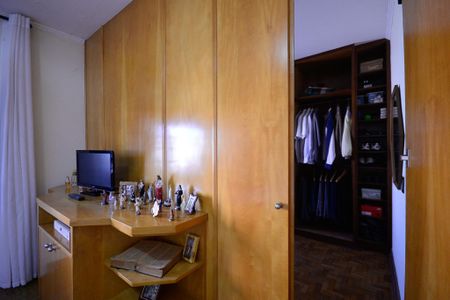 Casa à venda com 358m², 4 quartos e 5 vagas Casa à venda com 358m², 4 quartos e 5 vagasQuarto 1 - Suite