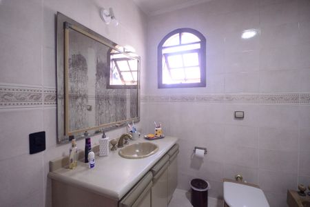 Casa à venda com 358m², 4 quartos e 5 vagas Casa à venda com 358m², 4 quartos e 5 vagasBanheiro - Quarto 1