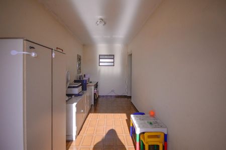 Casa à venda com 358m², 4 quartos e 5 vagas Casa à venda com 358m², 4 quartos e 5 vagasEscritório