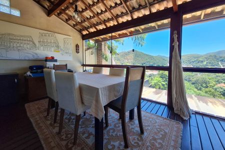 Varanda da Sala de casa de condomínio para alugar com 5 quartos, 250m² em Badu, Niterói