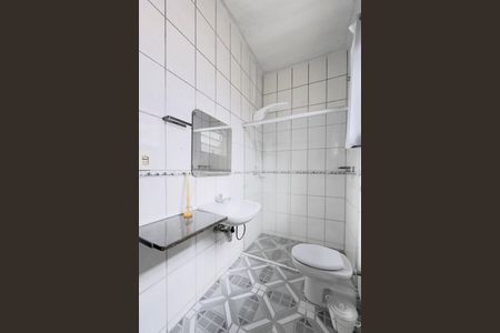 Casa para alugar com 199m², 3 quartos e 1 vaga Casa para alugar com 199m², 3 quartos e 1 vagaBanheiro da Suíte