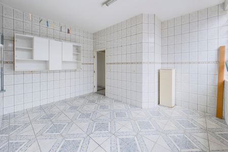 Casa para alugar com 199m², 3 quartos e 1 vaga Casa para alugar com 199m², 3 quartos e 1 vagaCozinha / Lavanderia
