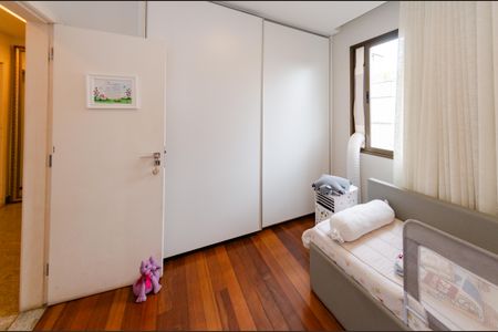 Apartamento à venda com 90m², 3 quartos e 2 vagasQuarto 1
