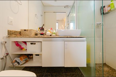 Apartamento à venda com 90m², 3 quartos e 2 vagasBanheiro suíte