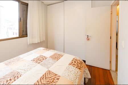 Apartamento à venda com 90m², 3 quartos e 2 vagasSuíte