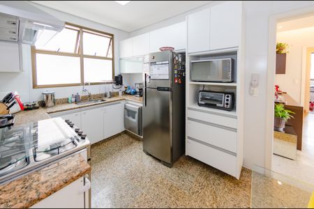 Apartamento à venda com 90m², 3 quartos e 2 vagasCozinha