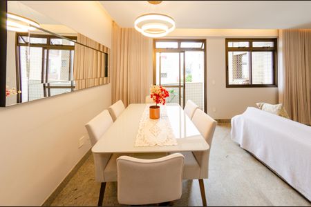 Apartamento à venda com 90m², 3 quartos e 2 vagasSala