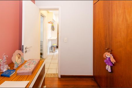 Apartamento à venda com 90m², 3 quartos e 2 vagasQuarto de serviço