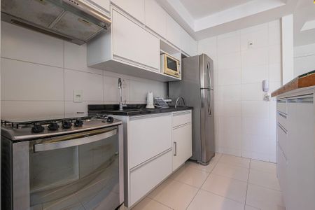 Apartamento para alugar com 66m², 2 quartos e 1 vaga Apartamento para alugar com 66m², 2 quartos e 1 vagaSala/Cozinha