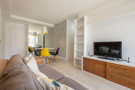 Apartamento para alugar com 66m², 2 quartos e 1 vaga Apartamento para alugar com 66m², 2 quartos e 1 vagaSala/Cozinha