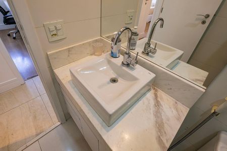 Apartamento para alugar com 66m², 2 quartos e 1 vaga Apartamento para alugar com 66m², 2 quartos e 1 vagaBanheiro Social