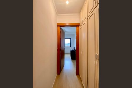 Apartamento à venda com 110m², 3 quartos e 2 vagasCorredor