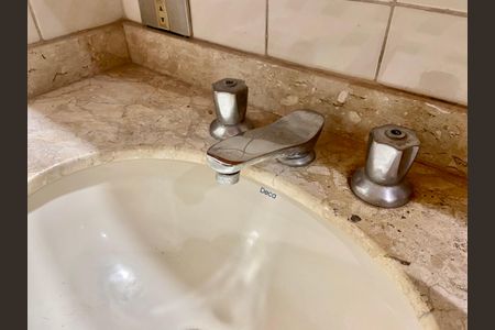 Apartamento à venda com 110m², 3 quartos e 2 vagasBanheiro