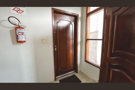 Apartamento para alugar com 75m², 2 quartos e 1 vaga Apartamento para alugar com 75m², 2 quartos e 1 vagaHall de entrada