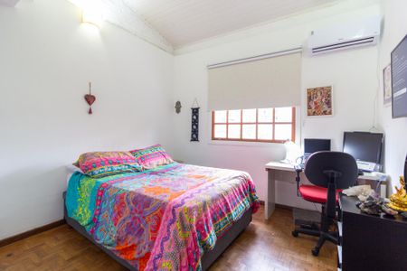 Casa de condomínio à venda com 140m², 3 quartos e 1 vaga Casa de condomínio à venda com 140m², 3 quartos e 1 vagaQuarto 1