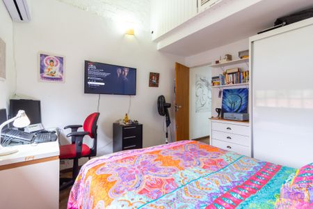 Casa de condomínio à venda com 140m², 3 quartos e 1 vaga Casa de condomínio à venda com 140m², 3 quartos e 1 vagaQuarto 1