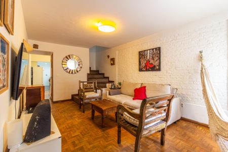 Sala de casa de condomínio à venda com 3 quartos, 140m² em Cerqueira César, São Paulo