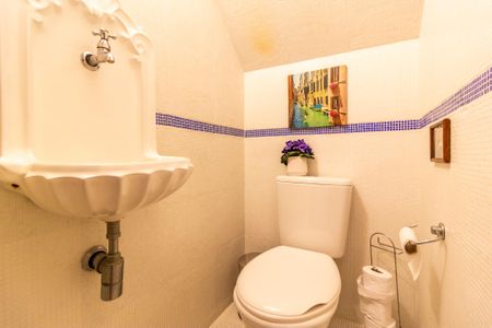 Casa de condomínio à venda com 140m², 3 quartos e 1 vaga Casa de condomínio à venda com 140m², 3 quartos e 1 vagaLavabo