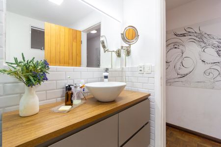 Casa de condomínio à venda com 140m², 3 quartos e 1 vaga Casa de condomínio à venda com 140m², 3 quartos e 1 vagaBanheiro